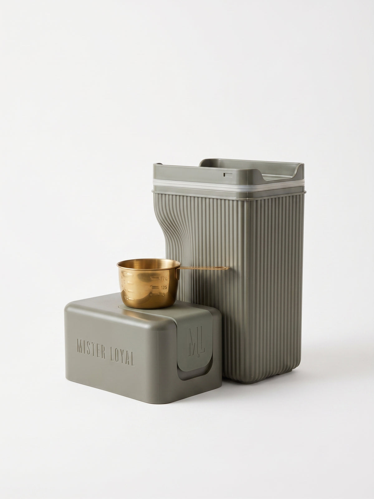 Mister Loyal Dry Food Storage